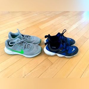 2 pairs of Nike tennis shoes